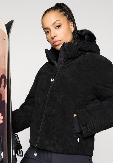 Спортивная куртка