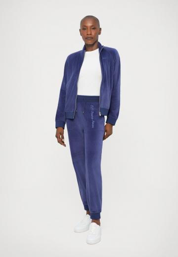 Спортивная толстовка