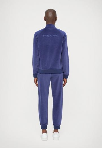 Спортивная толстовка