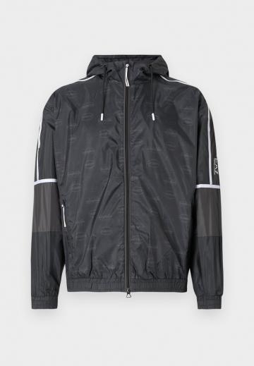 Куртка-дождевик