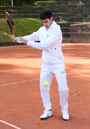 Теннисные кроссовки