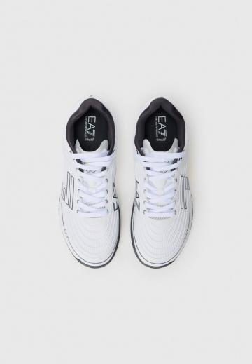 Теннисные кроссовки