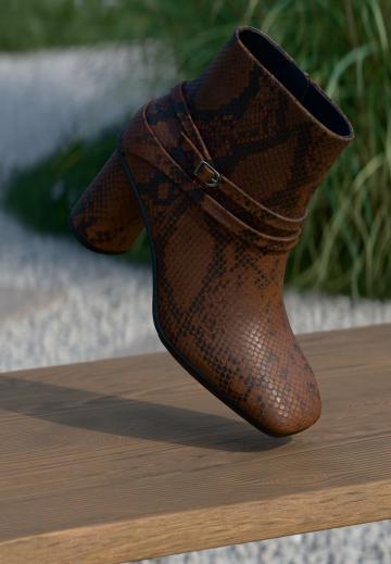 Полусапожки на высоком каблуке