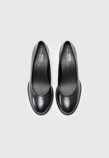 Туфли с высоким носом