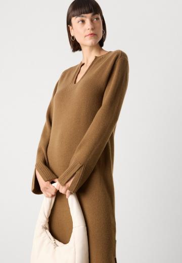 Вязаное платье