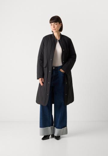 Шерстяное пальто