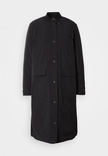 Шерстяное пальто