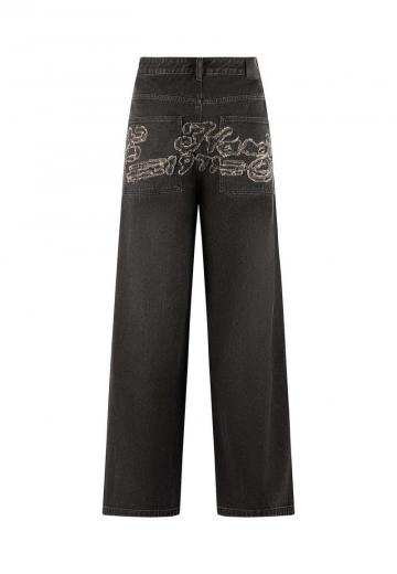 Прямые джинсы