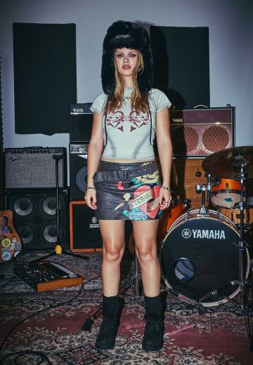 Юбка с накладными карманами