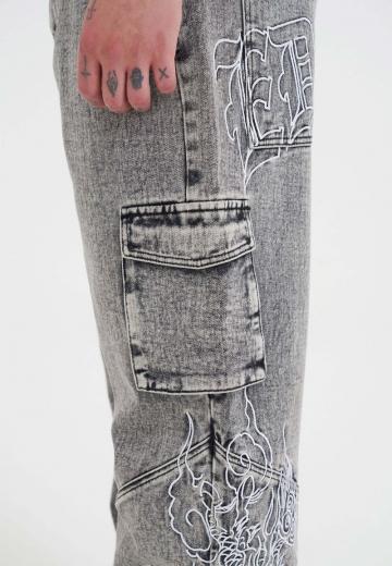 Прямые джинсы