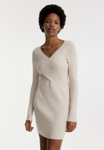 Платье футляр