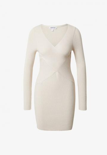 Платье футляр