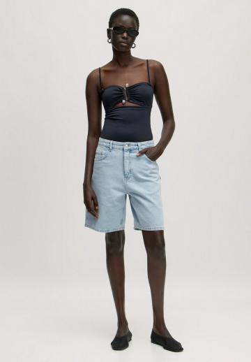 Слитный купальник