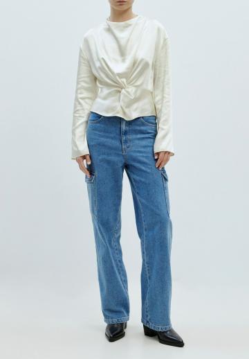 Атласная блузка