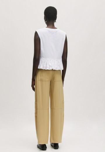 Блузка без рукавов