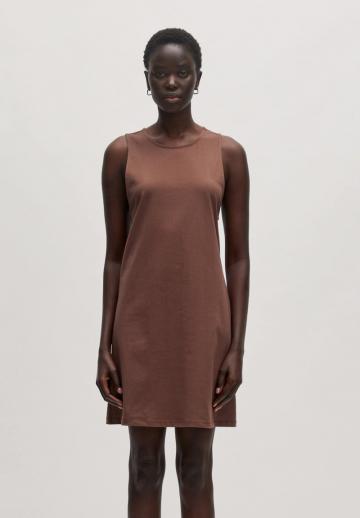 Короткое платье