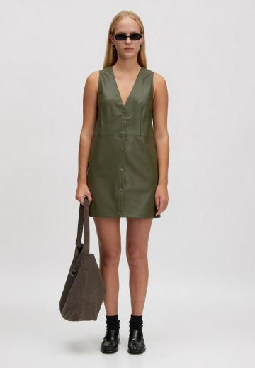 Короткое платье