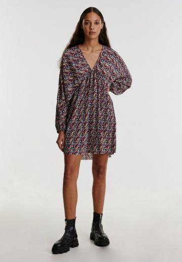 Короткое платье