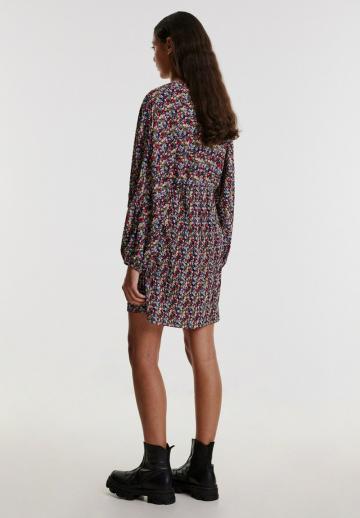 Короткое платье