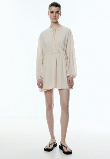 Короткое платье