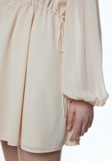 Короткое платье