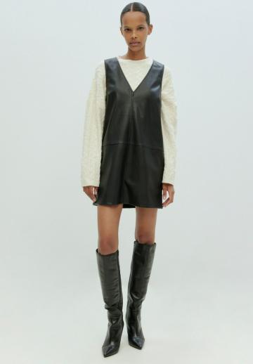 Короткое платье