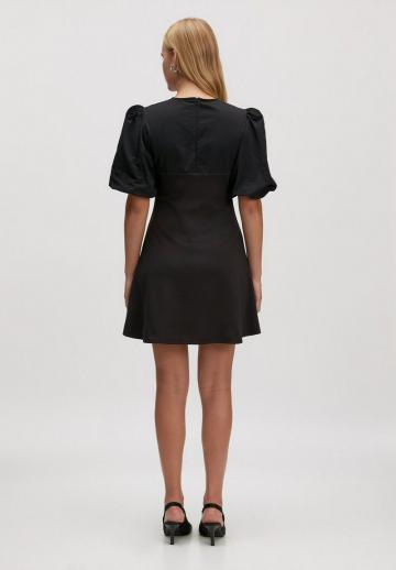 Короткое платье