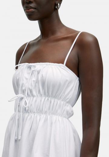 Короткое платье