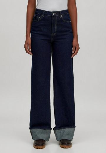 Прямые джинсы