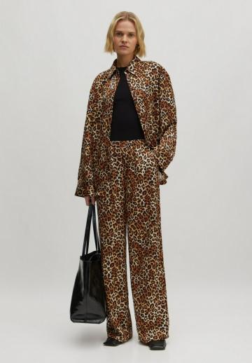 Атласная блузка