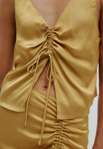 Блузка без рукавов