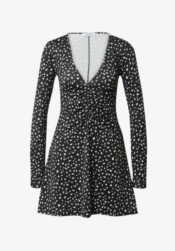 Короткое платье