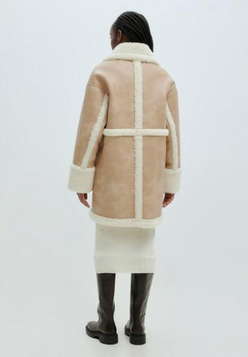 Пальто из искусственной кожи