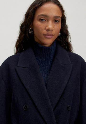 Шерстяное пальто