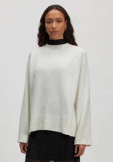 Длинный пуловер