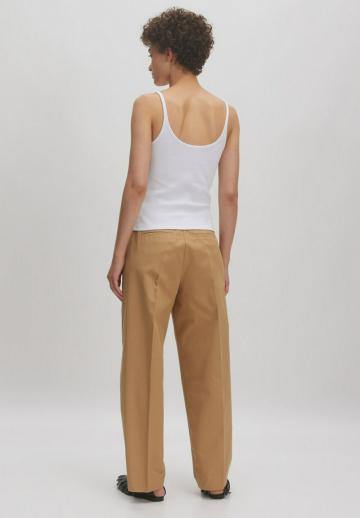 Топ на бретельках