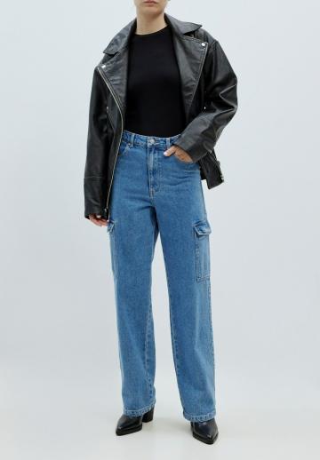 Прямые джинсы