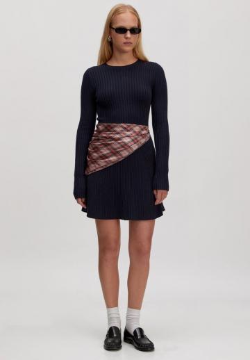 Вязаное платье