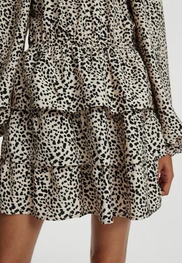 Короткое платье