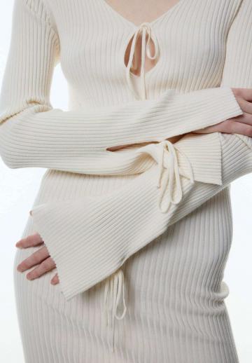 Платье футляр