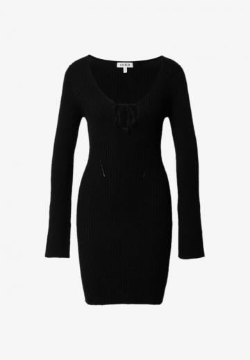 Платье футляр