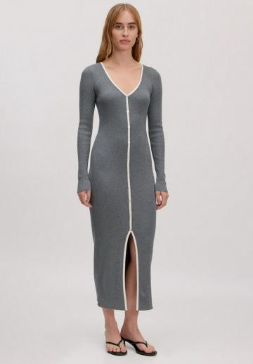 Вязаное платье
