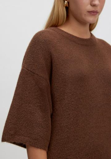 Вязаное платье