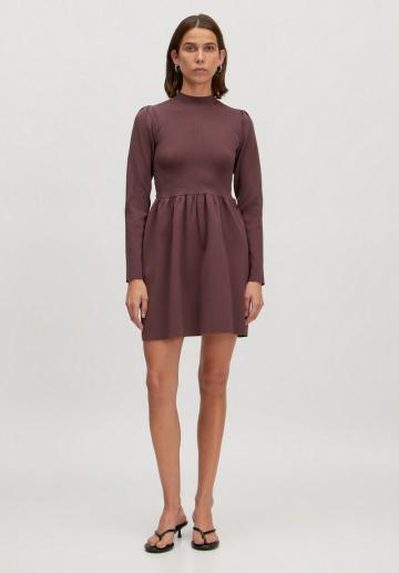 Вязаное платье