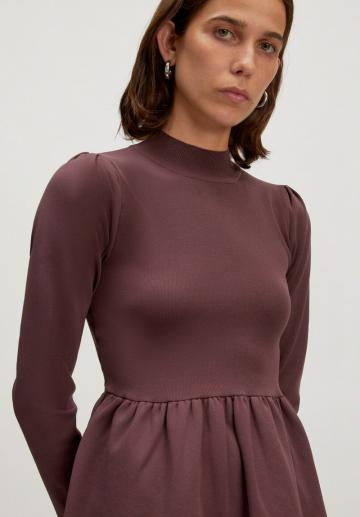 Вязаное платье