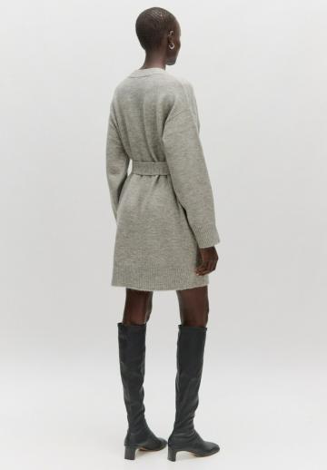 Вязаное платье