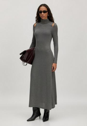 Вязаное платье