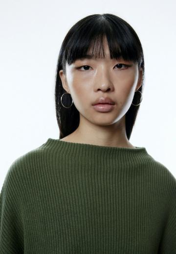 Вязаное платье