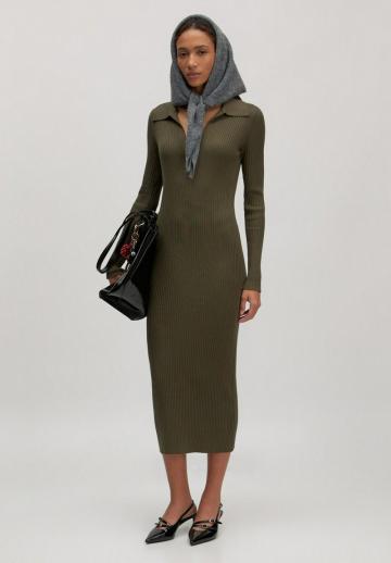 Вязаное платье