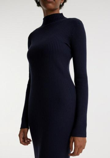 Платье футляр